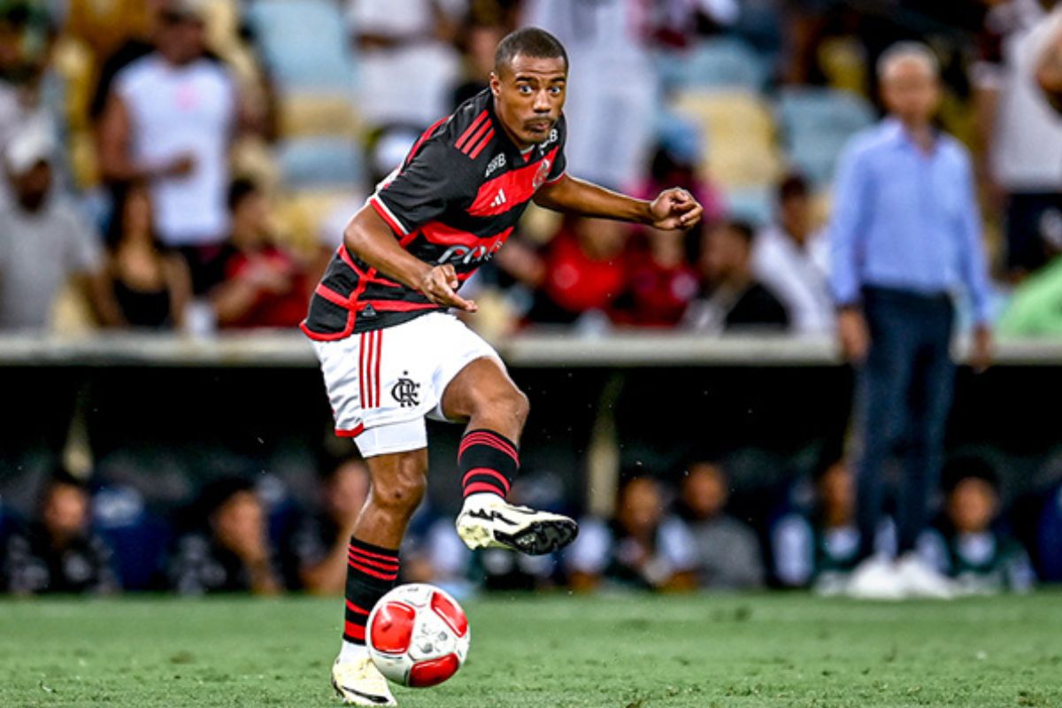 VAI PRO JOGO? FLAMENGO DEFINE HOJE SE DE LA CRUZ ESTARÁ EM DUELO CONTRA O VOLTA REDONDA